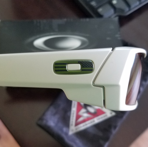 Oakley Other - Oakley Gascan - Special Forces Standard Issue